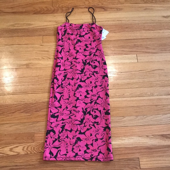 Zara NWT Women’s Pink and Black Floral Dress Size S - great for Valentine’s Day - Picture 2 of 10